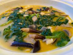 上汤真菌豌豆尖-那家小馆•北京菜•烤鸭(香山店)