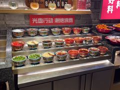 -老牌坊云南鱼豆花火锅(哈西万达店)
