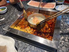 -二荆条·蜀鲜汇城市森林火锅