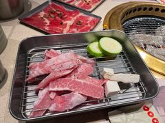 -蚂蚁洞·烤肉大营地(上海静安大悦城店)