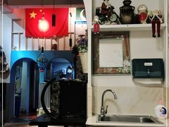 -Tony's House