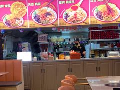 -柳大厨螺蛳粉(人民路总店)