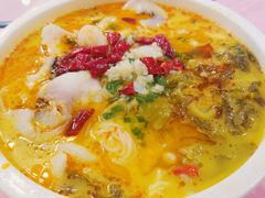 特色酸菜鱼-西新饭店(城中店)