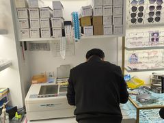 -新视达眼镜店·蔡司·依视路(名镜苑店)