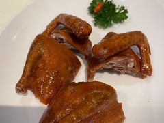 烤乳鸽-利苑酒家(金宝店)