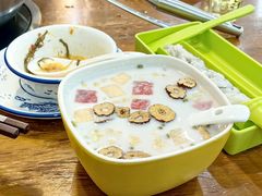 -老何家后安粉·糟粕醋海鲜火锅(三亚湾椰梦长廊店)
