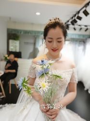 -雪莉美妆婚纱馆