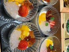 -雍容荟帝王蟹活龙虾展台自助(IFS黑金店)