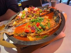 -鸣记脆皮烤鱼(三八广场店)