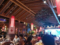 大堂-野山舂·贵州现舂酸汤火锅(鸿通城店)