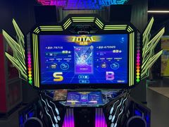 -极限PLAY运动娱乐新世界·团建派对潮玩休闲馆·室内蹦极高空游乐园