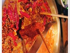 -潮火锅·麻辣牛肉火锅(观音桥方圆·LIVE店)