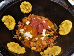 -六州府地锅鸡·农家菜·龙虾(未来科技城店)