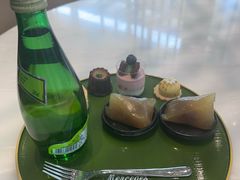 -奔驰上海利星(七宝店)