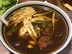 麻辣半筋半肉牛肉面-友乐达台北精致面馆(张江店)