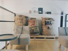 -red donkey coffee