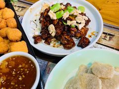 桃仁爆鸡丁-局气烤鸭·北京菜(前门店)