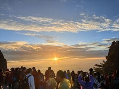 -黄山光明顶山庄