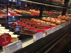 -Salon de The de Joel Robuchon(外滩18号店)
