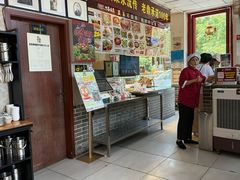 -老鼎万春卤菜(五代传承创始老店)
