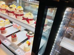 -花花卷卷·鲜食蛋糕(静安久光百货店)
