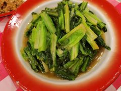 -思博半步颠小酒馆(梦时代店)