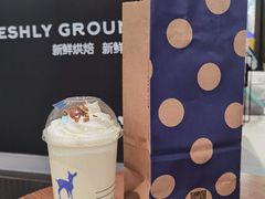 -瑞幸咖啡(凯德龙之梦莘庄店)