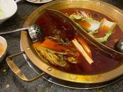 -小天鹅火锅·一线江景洪鼎旗舰店(洪崖洞店)