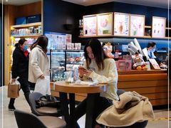 -星巴克臻选(华堂·新辰汇店)