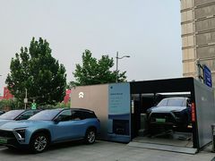 -蔚来中心(北京中关村店)