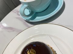 -Fridi Patisserie Cafe