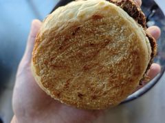-老西关黄老太牛肉烧饼