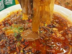-洪霞餐馆·川菜·鲜货现炒(两江春城店)
