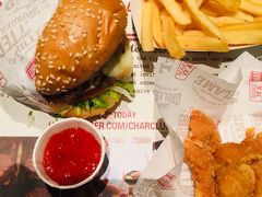 -The Habit Burger Grill 哈比特汉堡(复兴soho店)