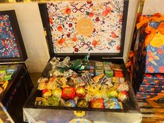 -VENCHI 闻绮(广州太古汇店)