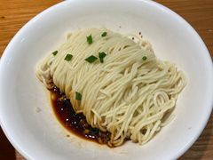 -诚铭记·虾仁汤包·成都小吃(融创店)