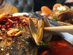 石锅小海鲜-鸣记脆皮烤鱼·海鲜烤鱼(三八广场店)