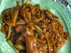 干炒牛肉河粉-阿政粤小馆(中央大街店)