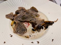 慢煮红心鸡蛋配奶油防风根泥-蝶舍·MAISON PAPILLON