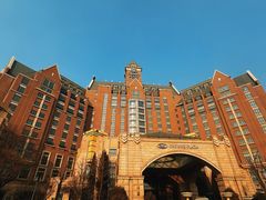 -天津京基皇冠假日酒店