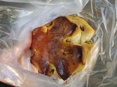 核桃牛奶面包-山崎面包(百联世纪店)
