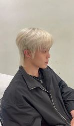 -一家只做男发烫染的店