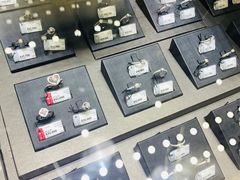 -周大福(沙田新城市广场店)