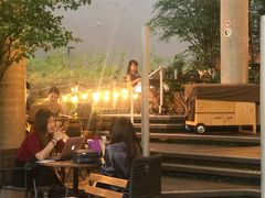 -ROAST coffee & eatery