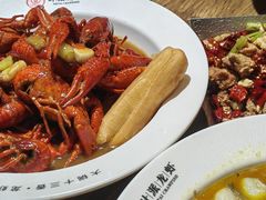 -叶派龙虾•招牌香辣蟹·海鲜(中海国际店)