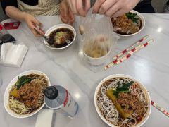 -洪记凉米线(新兴路店)