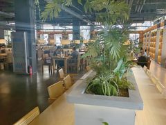 -魔方城市书房(中街益田店)