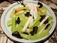 -绿茶餐厅(西湖银泰百货店)