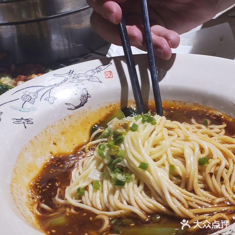 这鱼头绝了,太香了