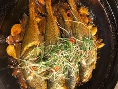 八分钟砂锅焗黄鱼-有喜胶东小馆(超极合生汇太申祥和店)